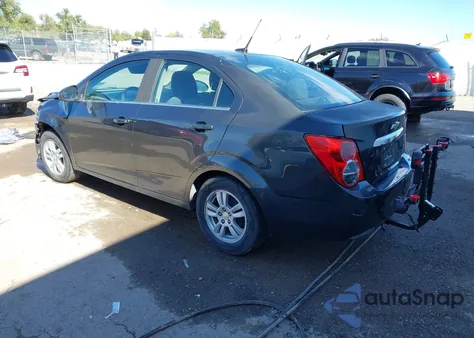 2014 Chevrolet Sonic Lt Manual z USA, uszkodzony, nr VIN 1G1JD5SH5E4230358